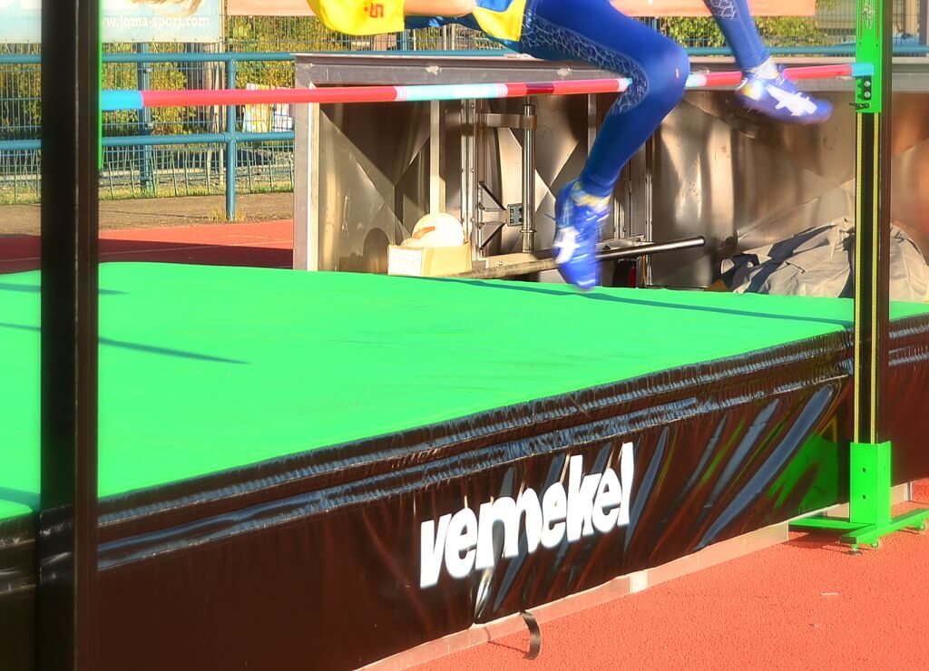 GrosssportgeraeteHoch