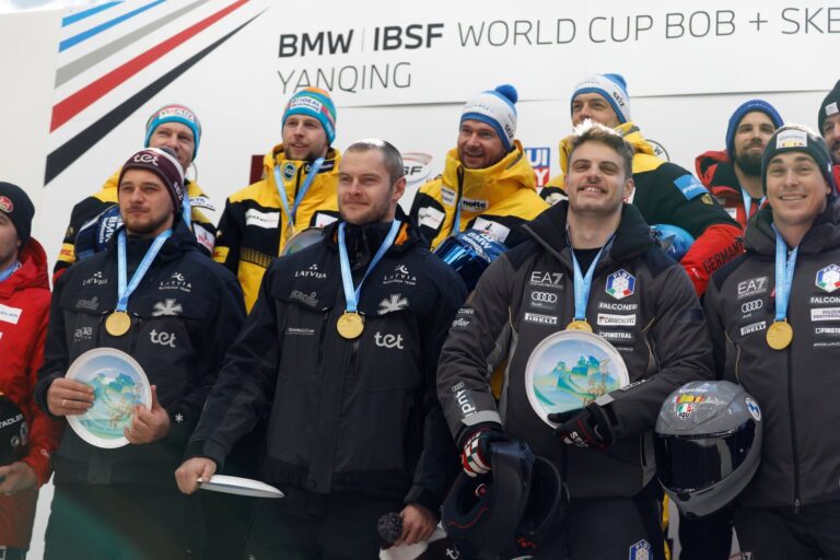 BobYanqingPodiumFriedrichLochner23