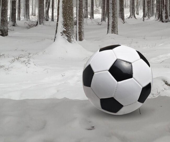 FussballSchnee_skl