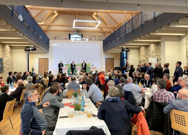 StaatsregierungImGesprächSN24limbach
