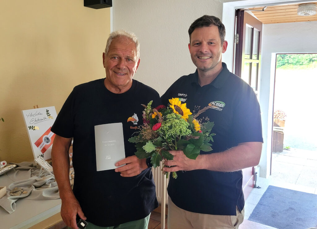 FortschirttuPirnaSued_DieterSchwanzEhrung80