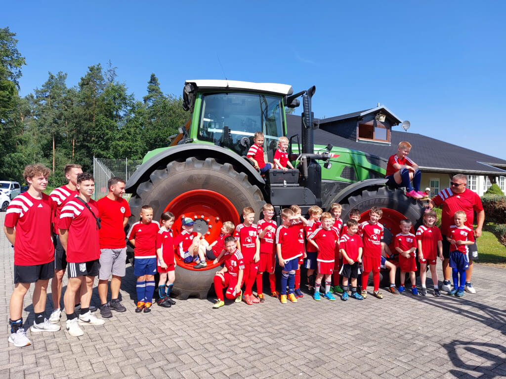 TraktorReinhardtsdorf100 (1)