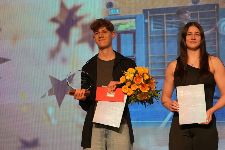 JSE24_GrosserPreisJury_Platz1FlorianMai_platz2MelanieLorenz_FotoKSBKlingbeil