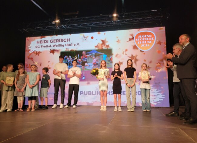 Publikumspreis4x50mStaffelMITheidigerisch_FreitalWeissig_JSE25_FotoKSBKlingbeil