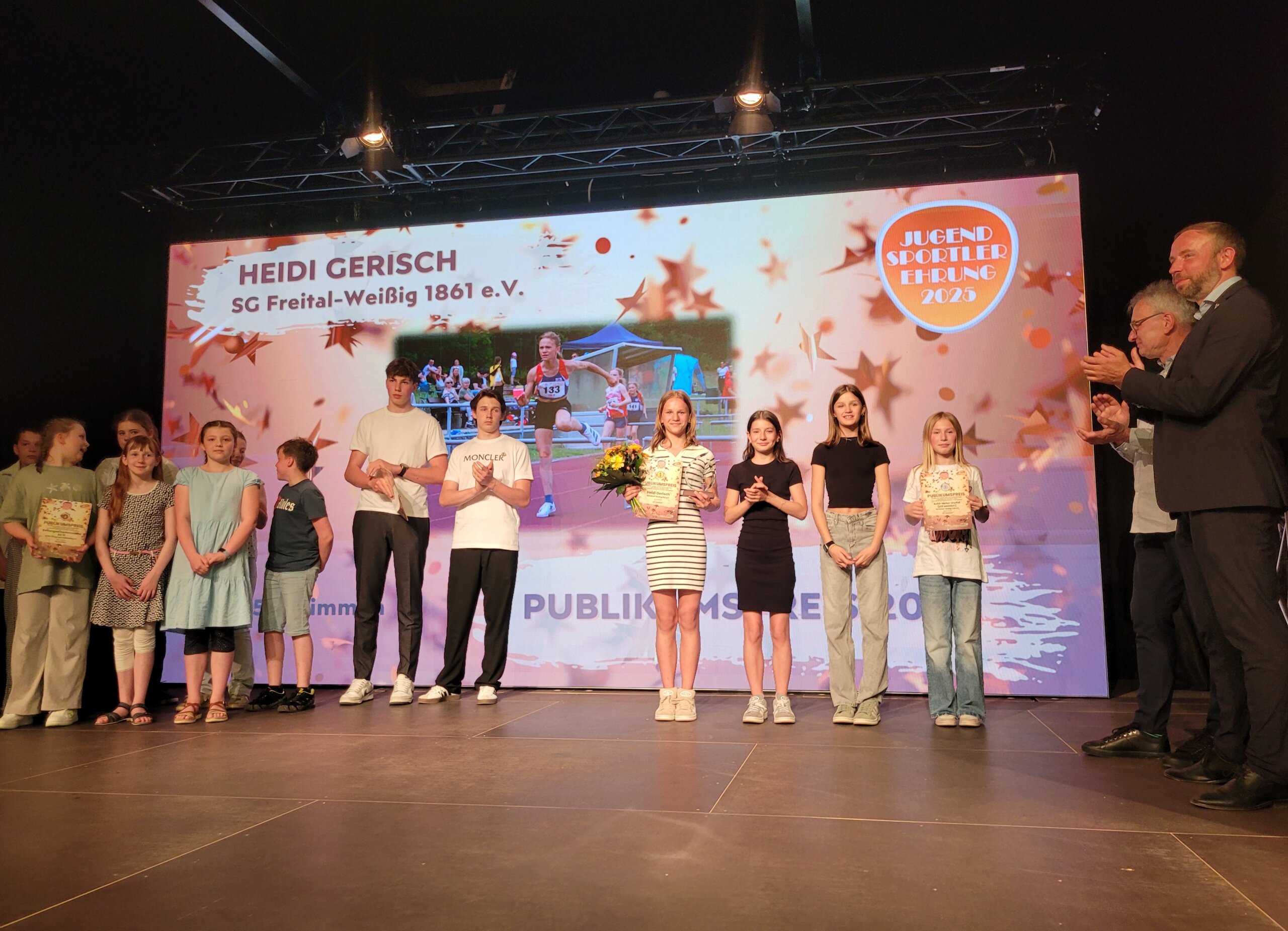 Publikumspreis4x50mStaffelMITheidigerisch_FreitalWeissig_JSE25_FotoKSBKlingbeil