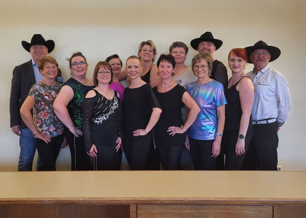 LineDanceEM2025_6GoldFotoTSCSilberpfeilPirna