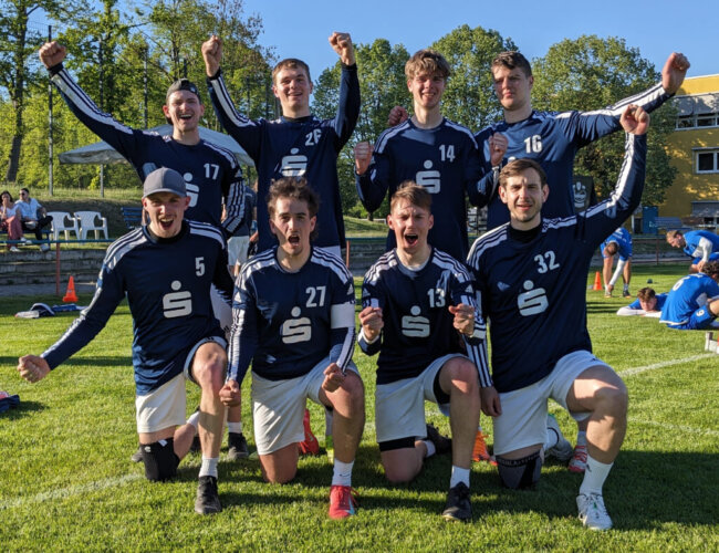 1. Männer des SSV Heidenau, Faustball_Bild Martin Leichsenring